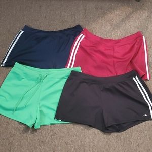 Women's Athletic Works Shorts XL (16/18)